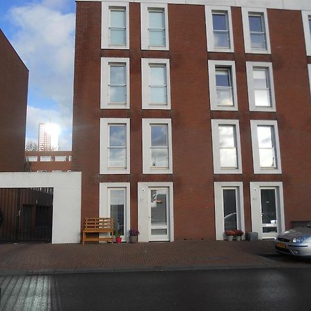 Sewdien'S Apartment Maashaven Rotterdam Værelse billede