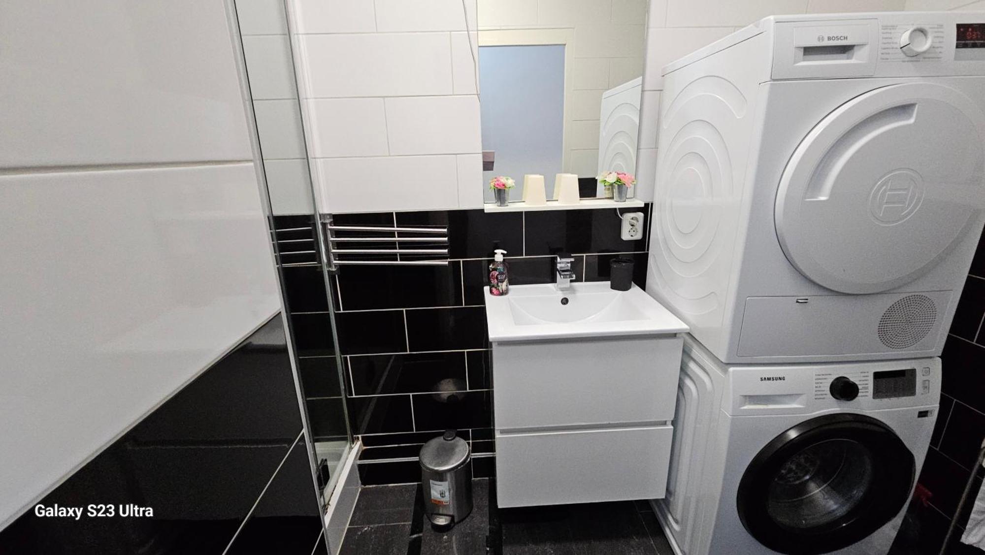 Sewdien'S Apartment Maashaven Rotterdam Eksteriør billede